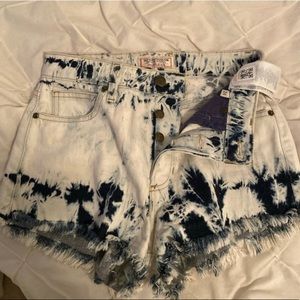 Vintage Guess Denim Shorts!